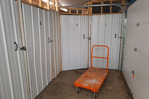 Entrepôt chauffé à louer Chertsey